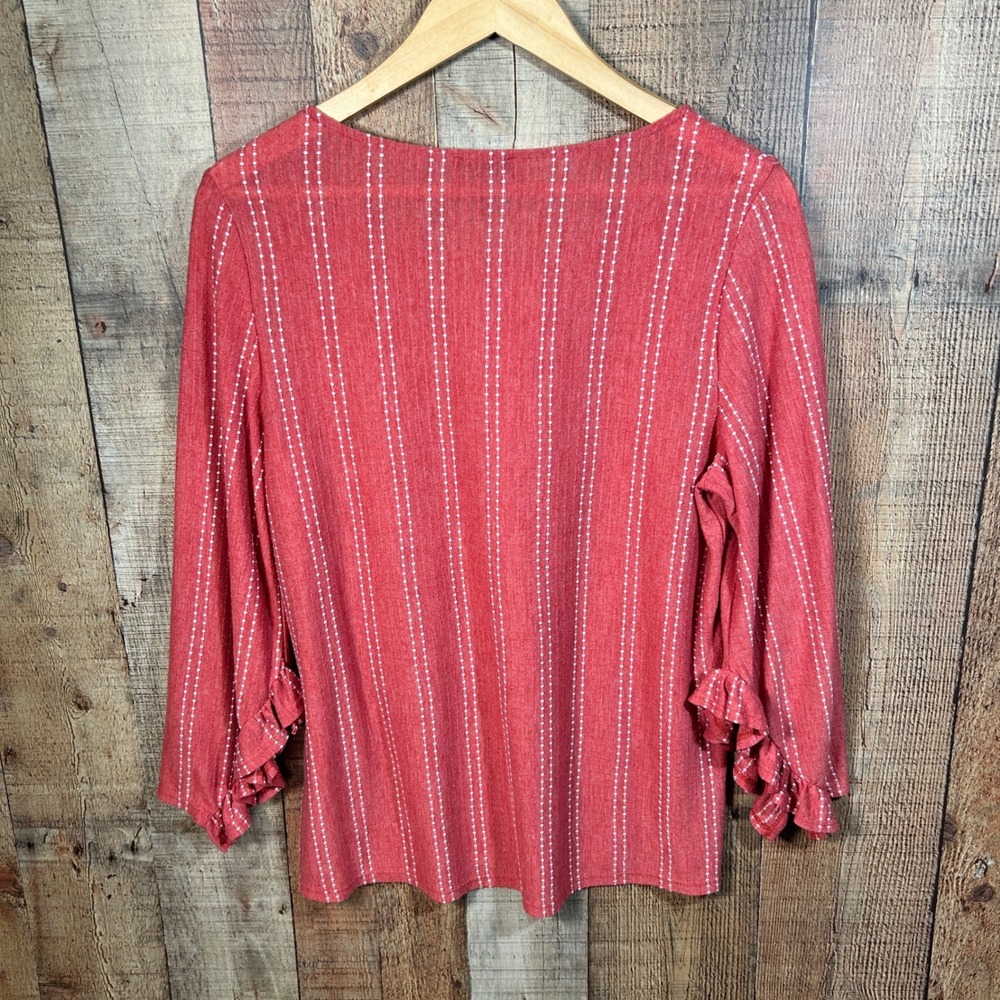 W5 Soft Red White Dotted Stripe Ruffle Sleeve Blouse Top XL Lightweight - Picture 6 of 6